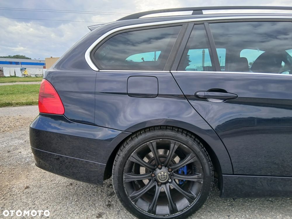 BMW Seria 3 325i - 9