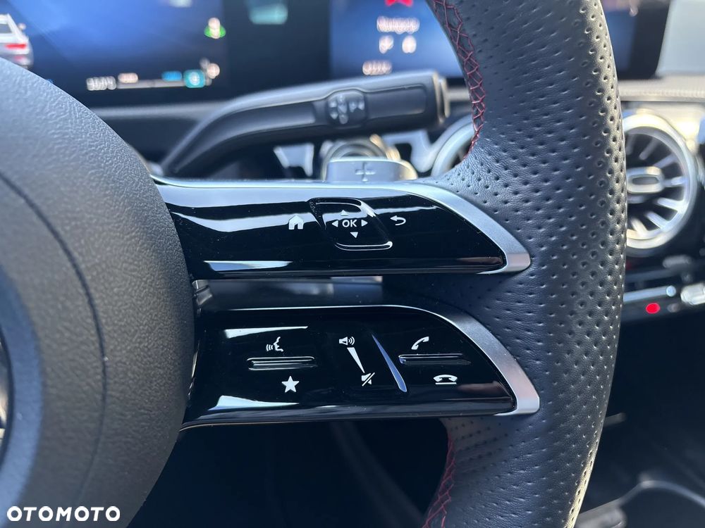 Mercedes-Benz CLA 200 mHEV 7G-DCT - 30