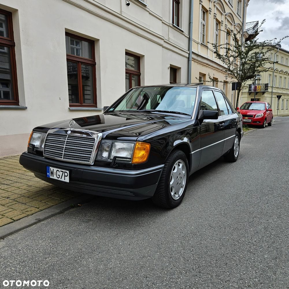 Mercedes-Benz W124 (1984-1993) - 13