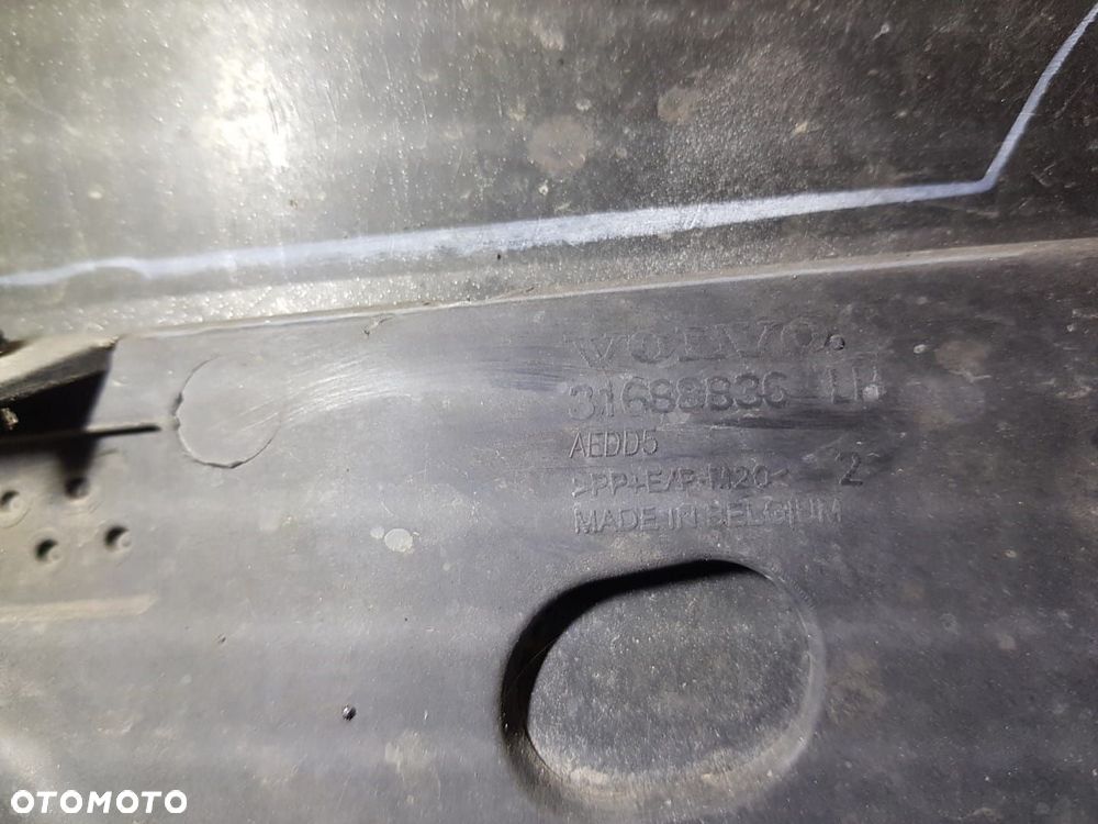 ZDERZAK TYLNY TYŁ VOLVO V60 KOMBI 2 II R-DESIGN RDESIGNE 17-22 4xPDC 31688836 BRIGHT SILVER - 9