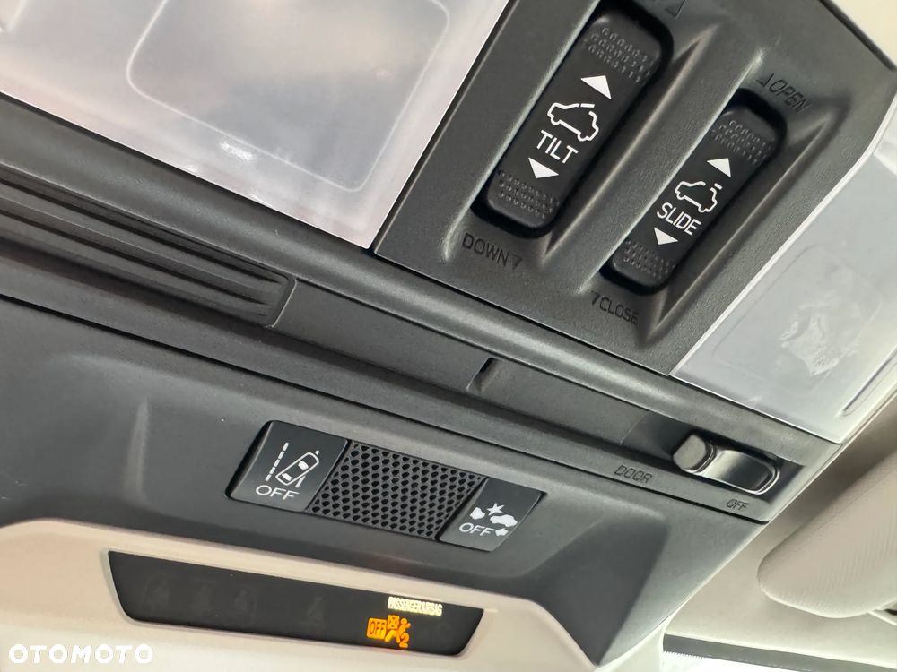 Subaru XV 2.0i-S Platinum (EyeSight) Lineartronic - 28