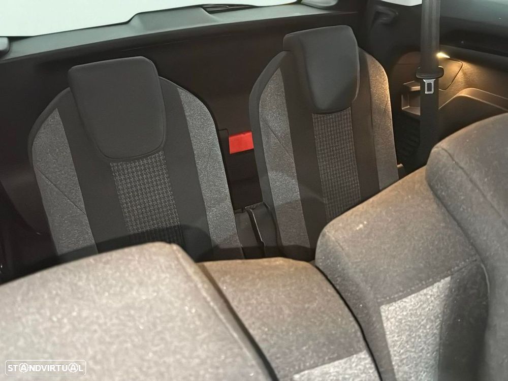 Peugeot 5008 1.5 BlueHDi Allure EAT8 - 23