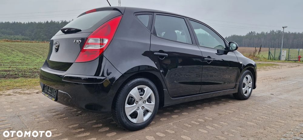 Hyundai i30 i30cw 1.4 UEFA EURO 2012 Edition - 19