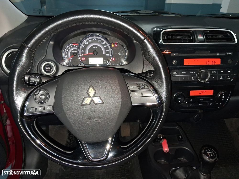 Mitsubishi Space Star - 12