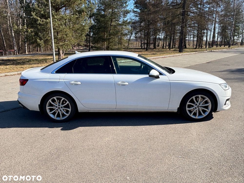 Audi A4 Limousine 35 TFSI S tronic - 4
