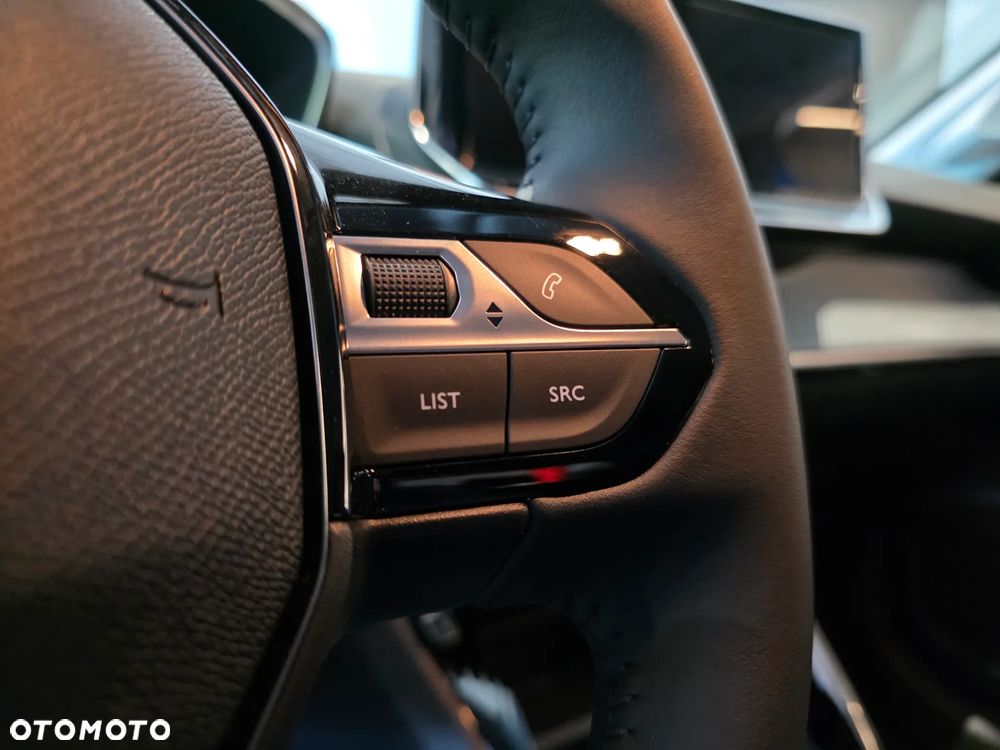 Peugeot 208 1.2 mHEV Allure e-DCS6 - 18