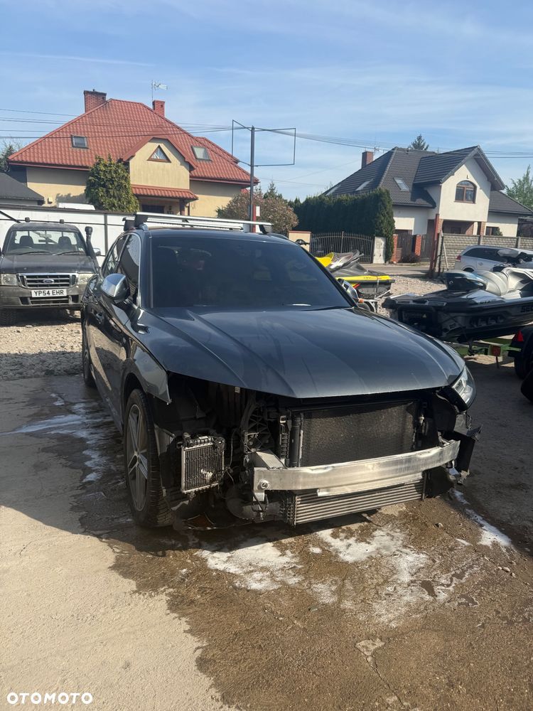 Audi SQ5 - 2