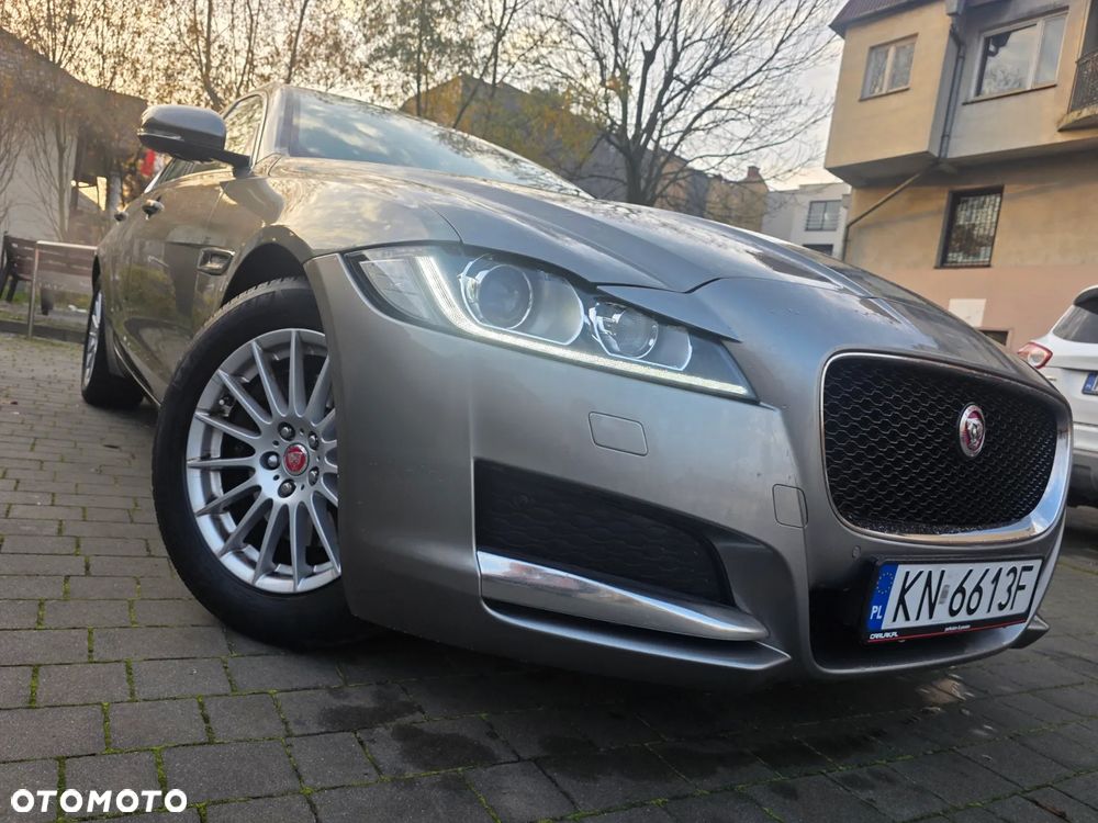 Jaguar XF 2.0 i4D Portfolio - 3