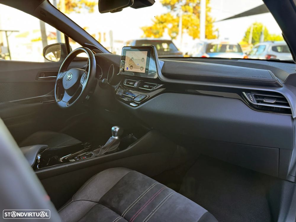Toyota C-HR 2.0 Hybrid GR Sport - 39