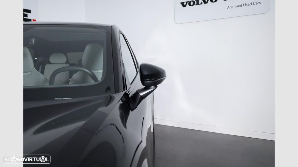 Volvo EX 30 69 kWh Single Motor Extended Range Ultra — fotografia 8