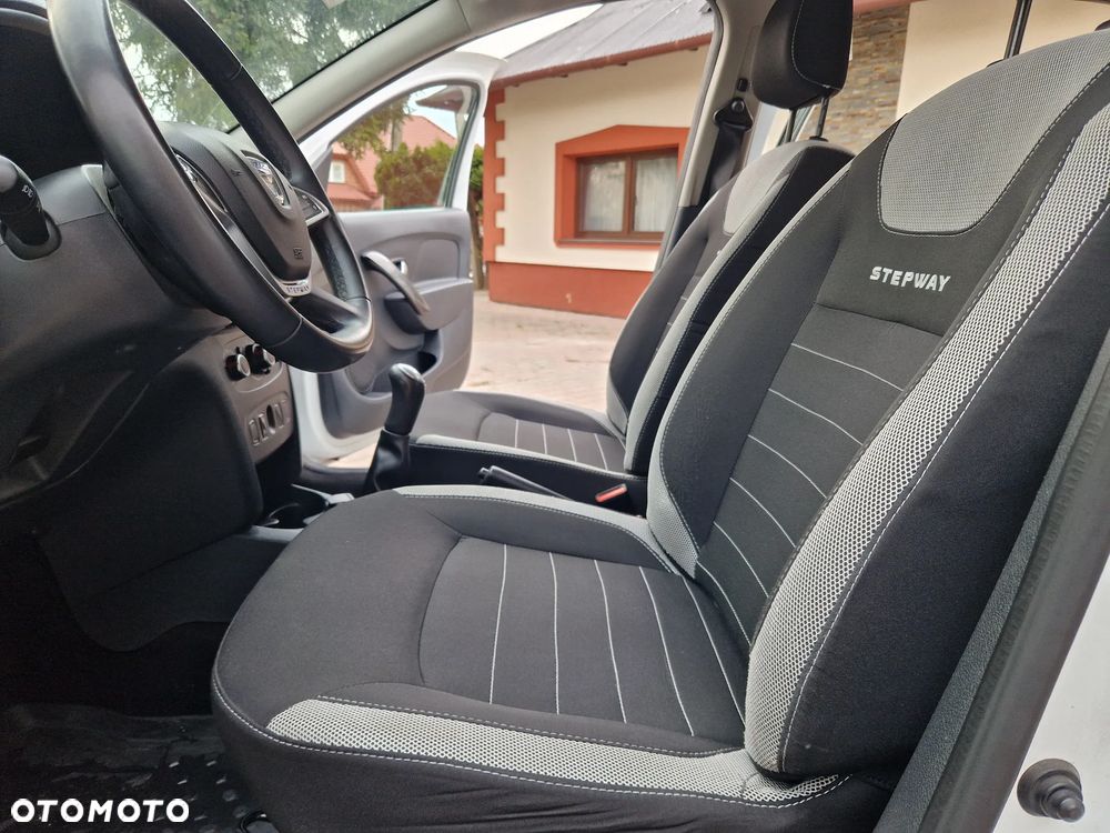 Dacia Sandero 0.9 TCe Laureate S&S - 23