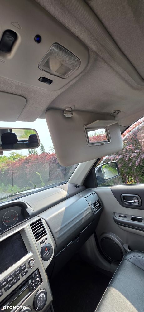 Nissan X-Trail 2.2 dCi Comfort + - 22