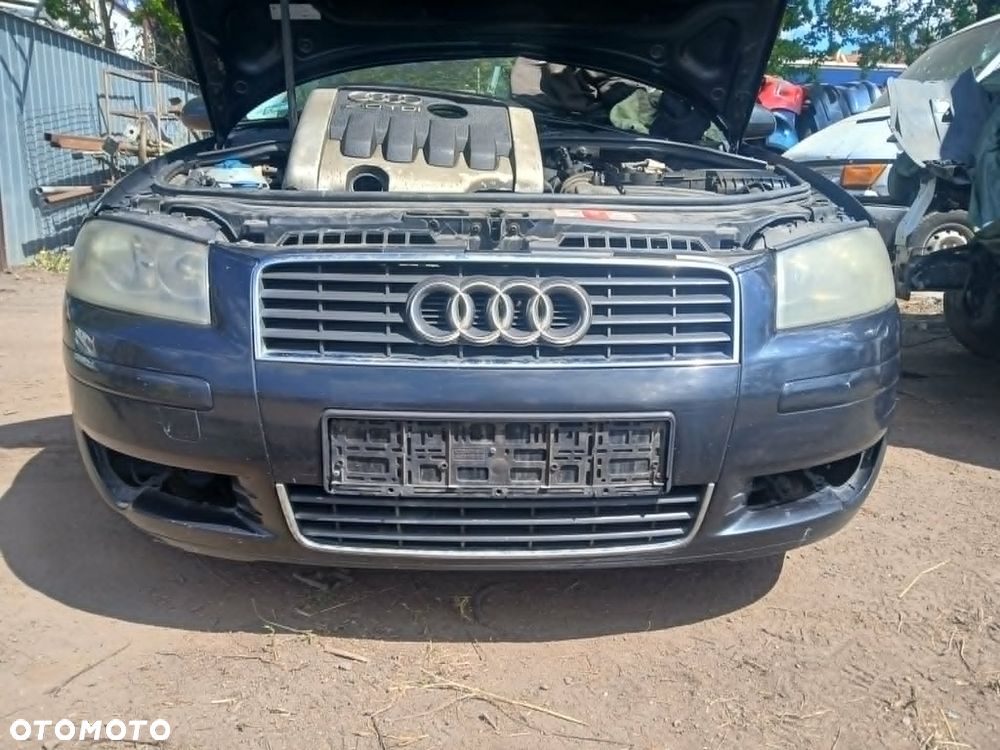 Audi A3 8P zderzak przedni kod lakieru LŻ8W - 1
