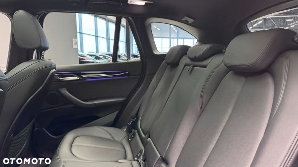 BMW X1 - 16