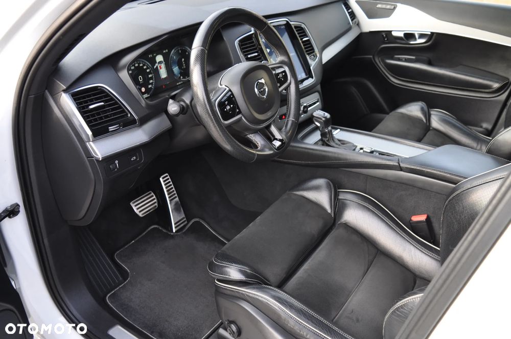 Volvo XC 90 D5 AWD R-Design - 25