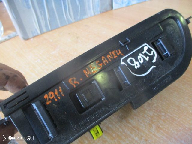 Grelha Friso 969121990R RENAULT MEGANE 4 2017 1.5DCI 110CV 0 Central Porta Copos - 2