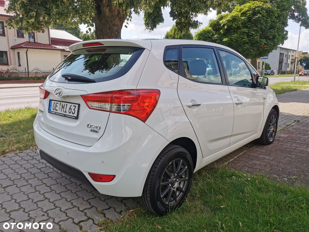 Hyundai ix20 1.6 CRDi Fifa World Cup Edition - 6