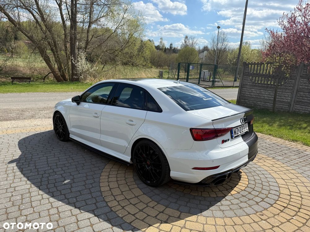 Audi RS3 Limousine S tronic - 4