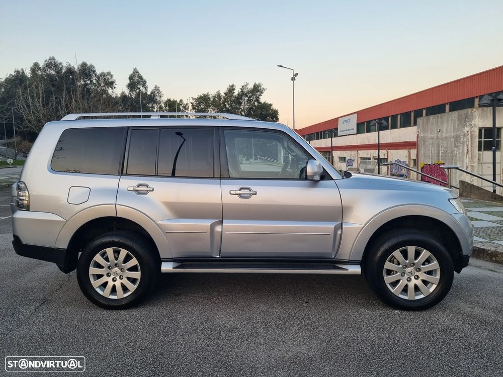 Mitsubishi Pajero 3.2 DI-D Intense CA - 9