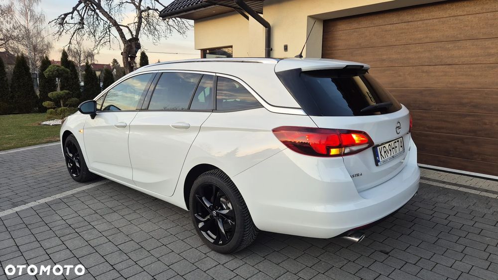 Opel Astra 1.6 T Dynamic S&S - 39