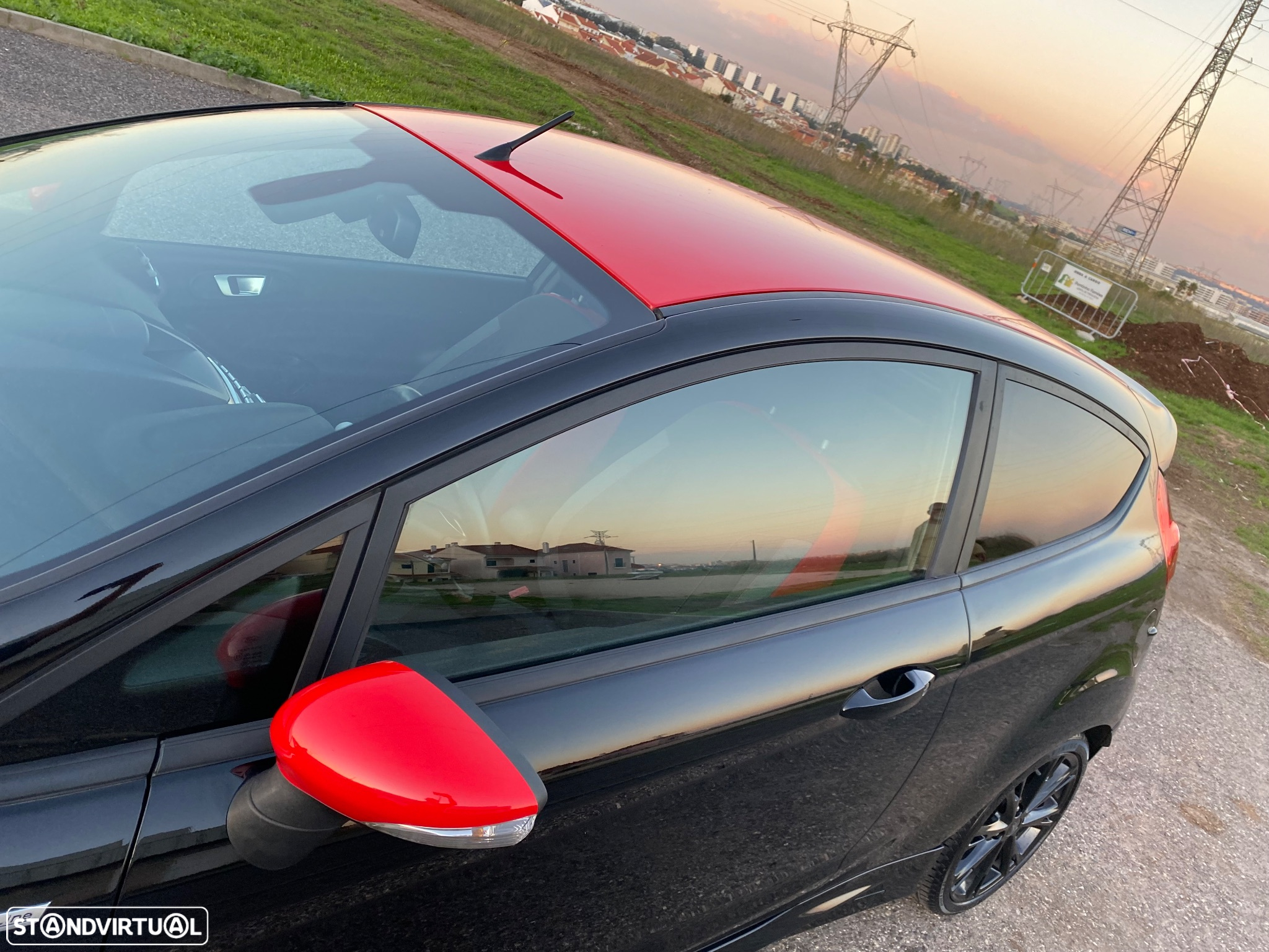 Ford Fiesta 1.0 T EcoBoost STLine Red&Black - 12