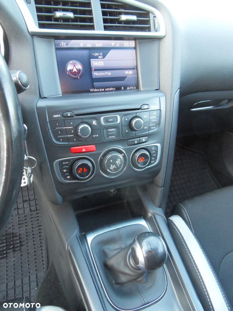 Citroën DS4 e-HDi 110 SoChic - 16