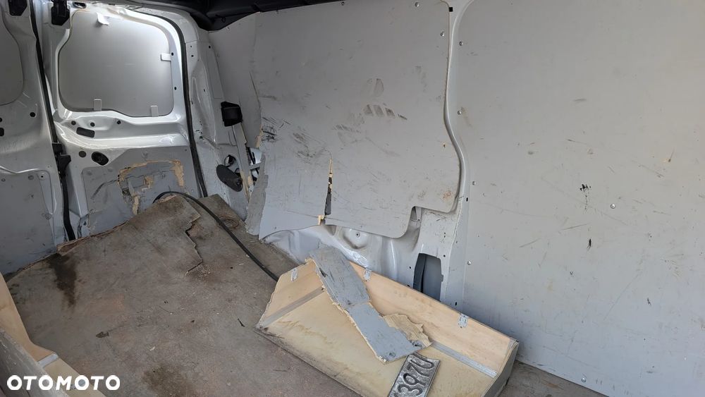 Opel Vivaro - 9