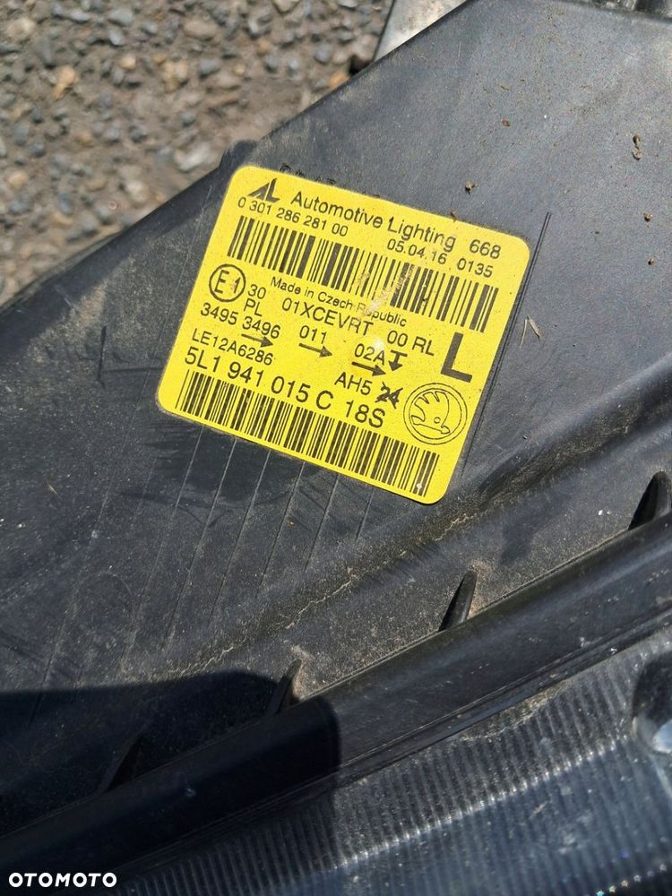Skoda Yeti 5L Lift lampa lewy przód EU Bi-xenon skrętny 5L1941015C - 3