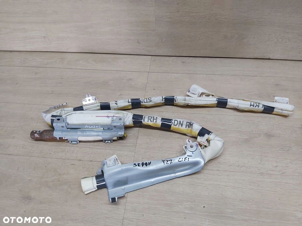 Toyota Avensis T27 LIFT 14-18r kurtyna prawa SEDAN - 1
