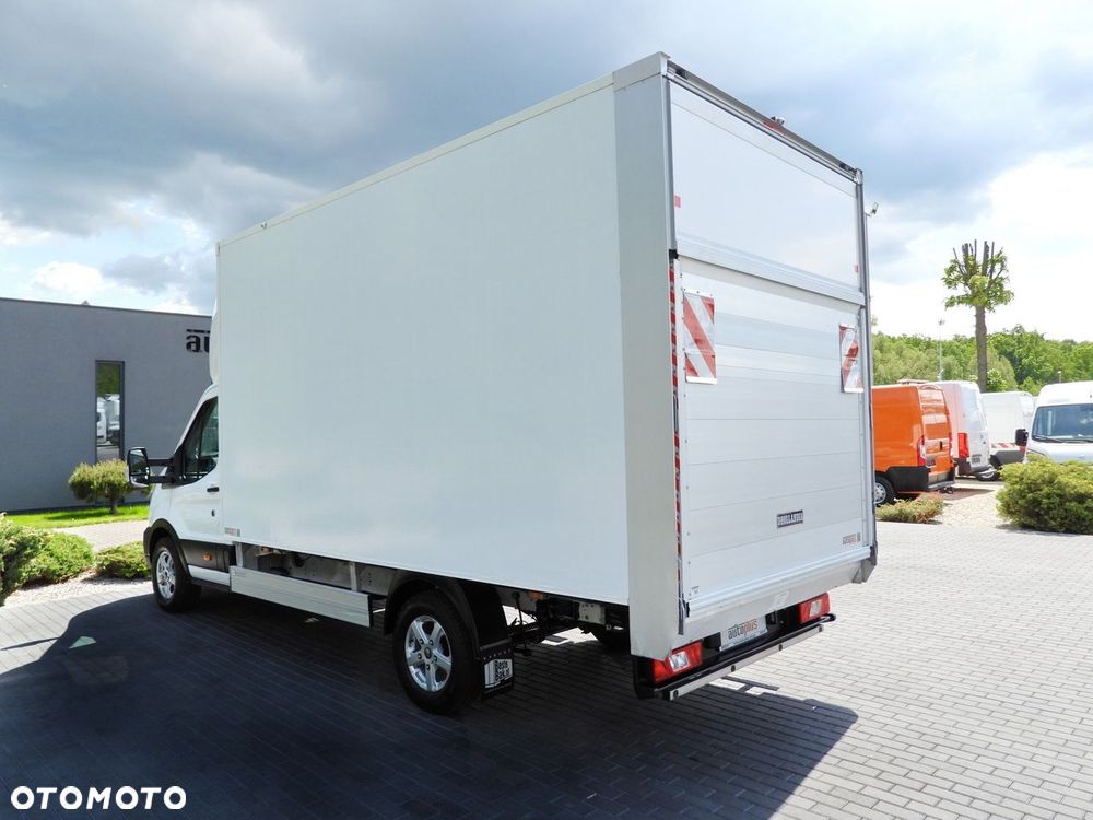 Ford TRANSIT  KONTENER WINDA 8 PALET TEMPOMAT LEDY KLIMATYZACJA  130KM - 11