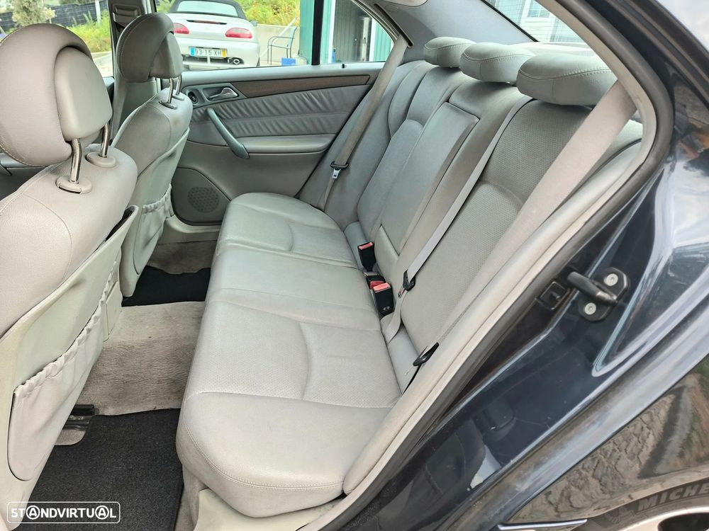 Mercedes-Benz C 220 CDi Avantgarde - 10