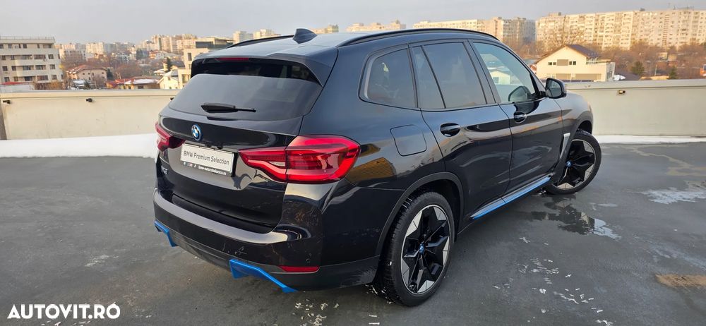 BMW iX3 - 5