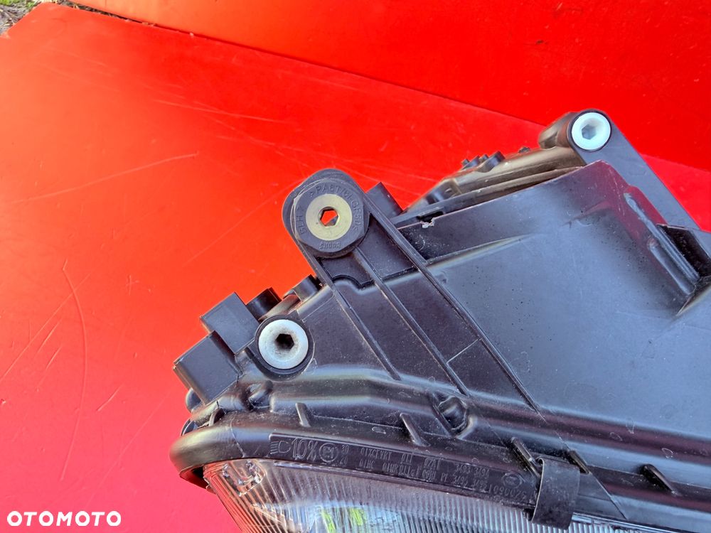 LAMPA PRAWA SKODA YETI 5L1 LIFT BI XENON SKRĘTNA LED EU 5L1941016C - 5