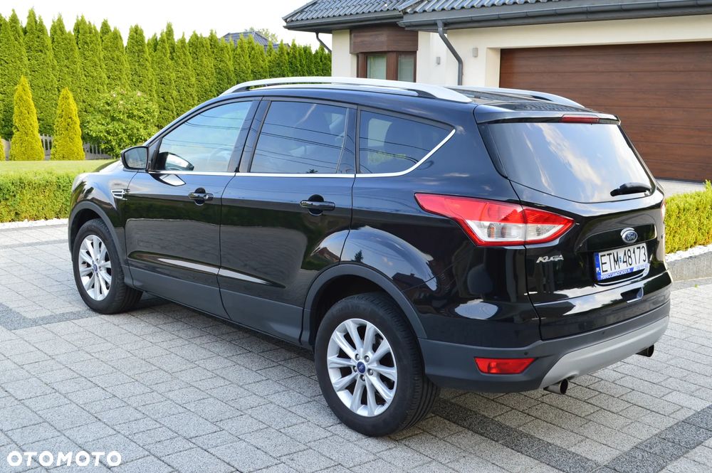 Ford Kuga 1.5 EcoBoost 2x4 Titanium - 5