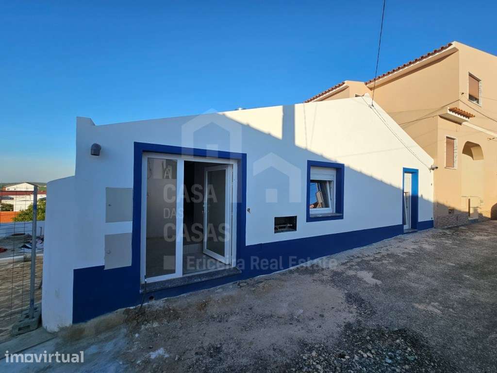 Vende Moradia T2 - Ericeira 17 km, A Casa das Casas - Grande imagem: 2/12