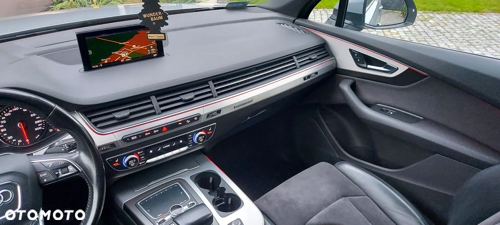 Audi Q7 - 17