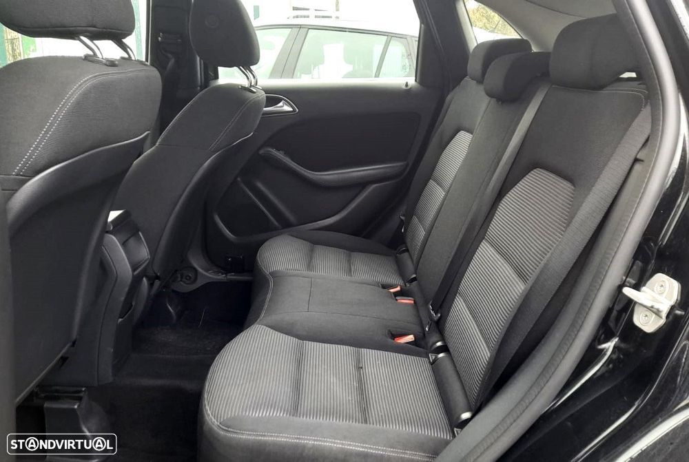 Mercedes-Benz B 180 d Urban - 10