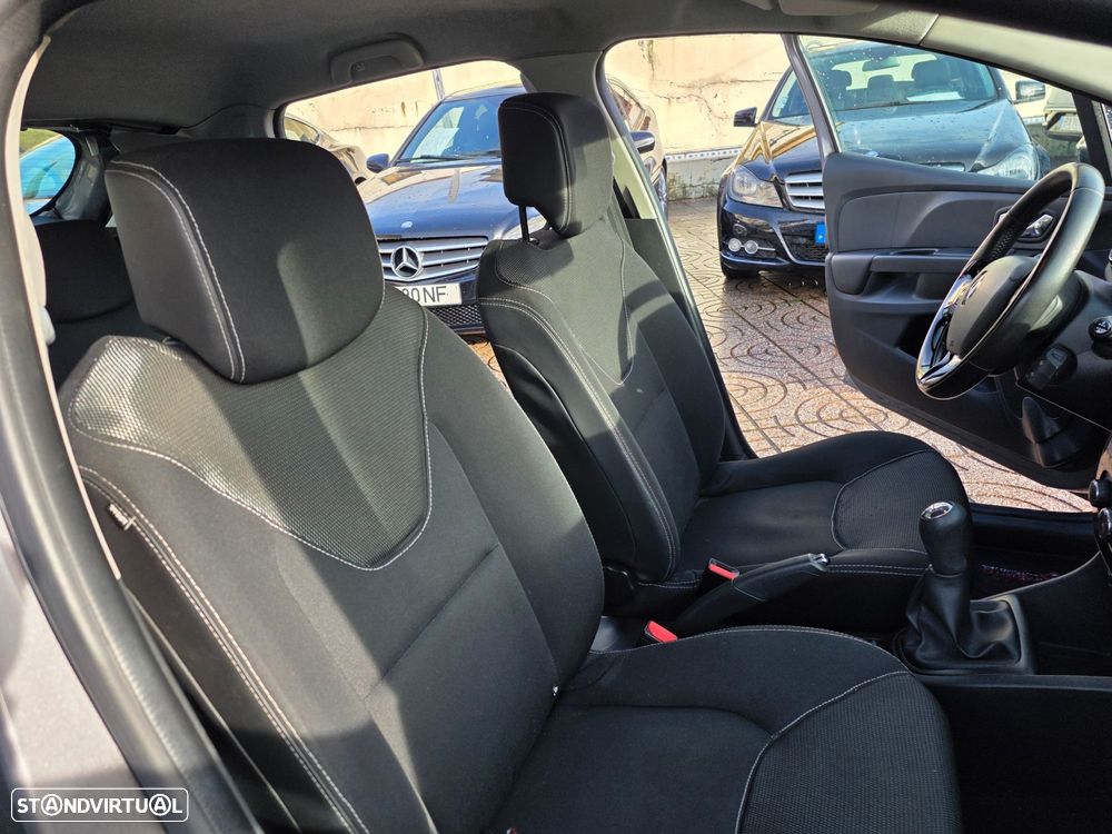 Renault Clio 1.5 dCi Limited EDition - 4