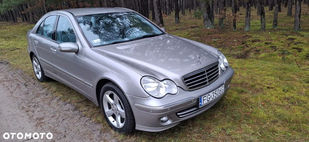 Mercedes-Benz Klasa C 180 Kompressor Automatik Avantgarde - 2