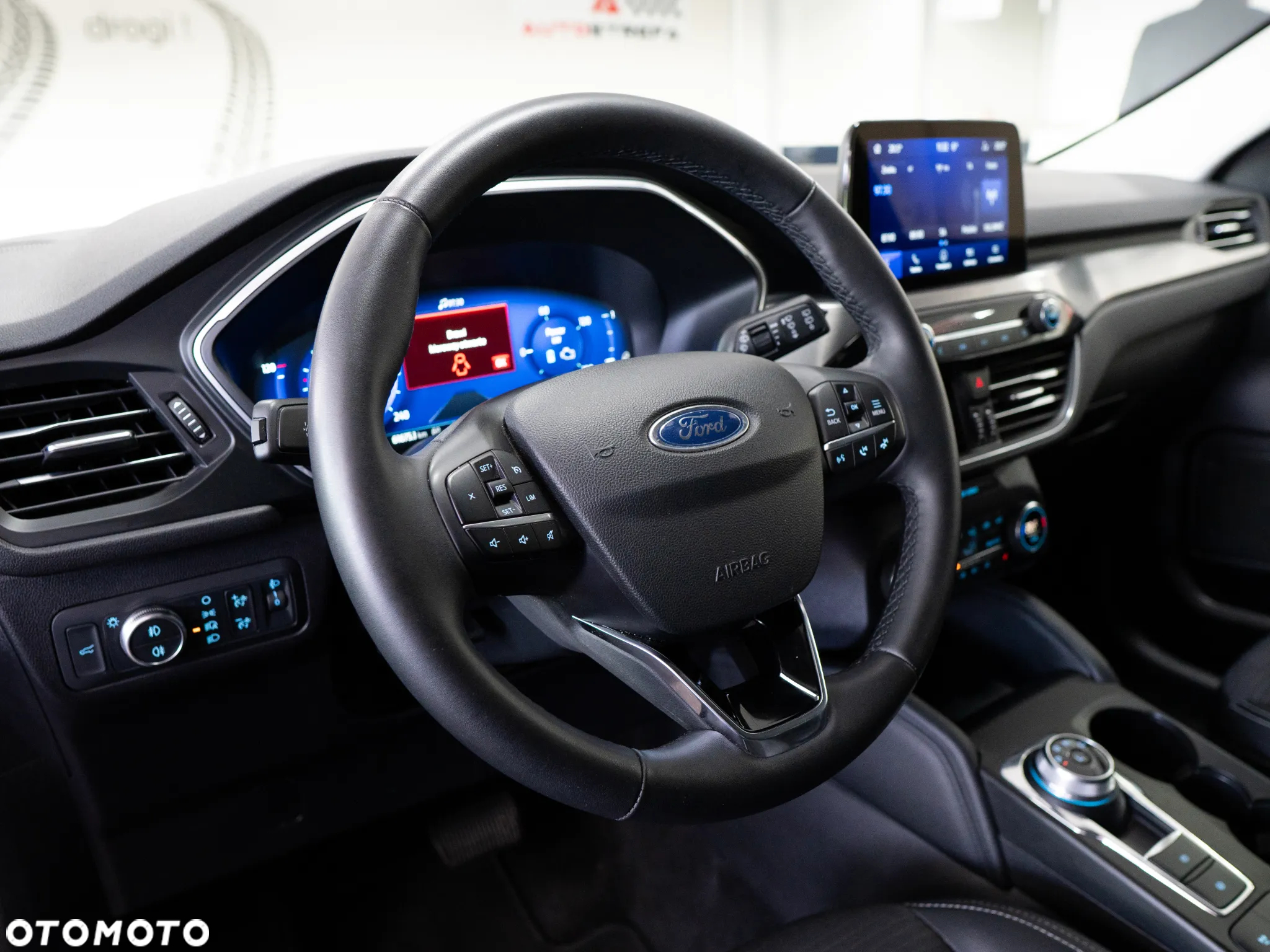 Ford Kuga 2.5 FHEV FWD Titanium X - 16
