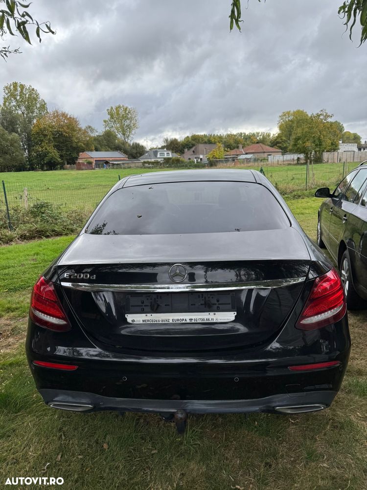 Mercedes-Benz E - 2