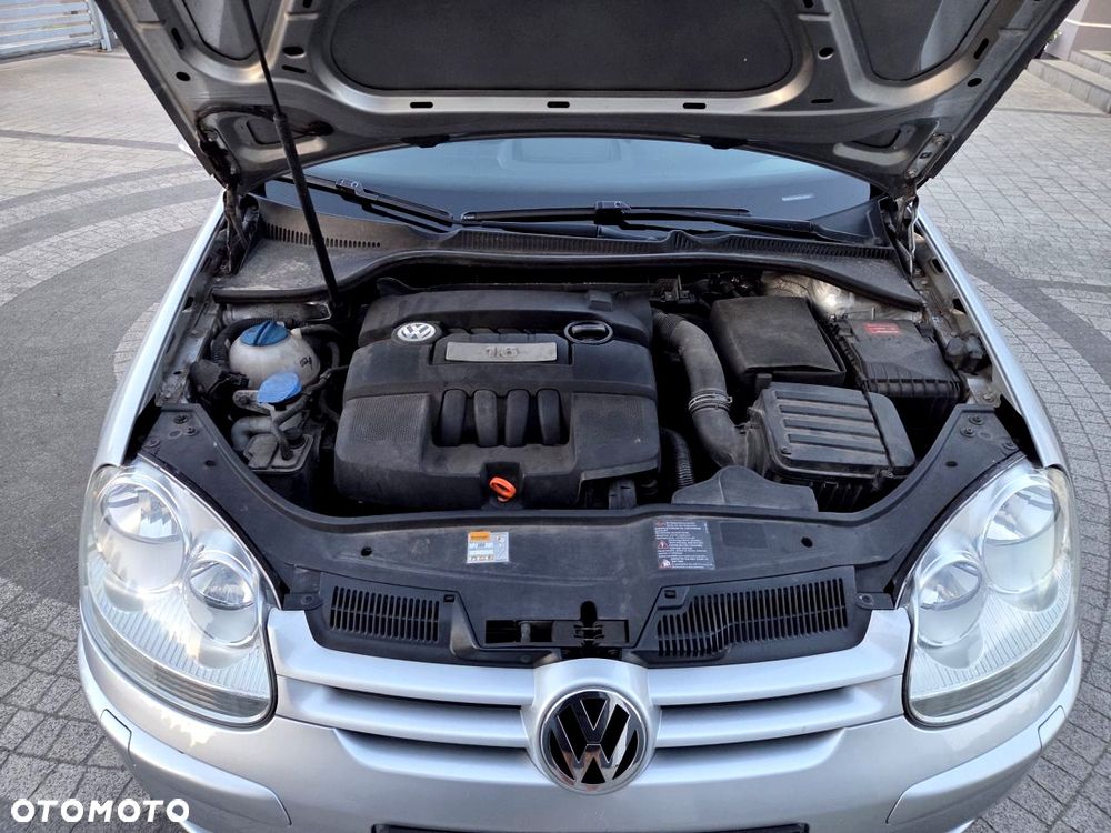 Volkswagen Golf - 34