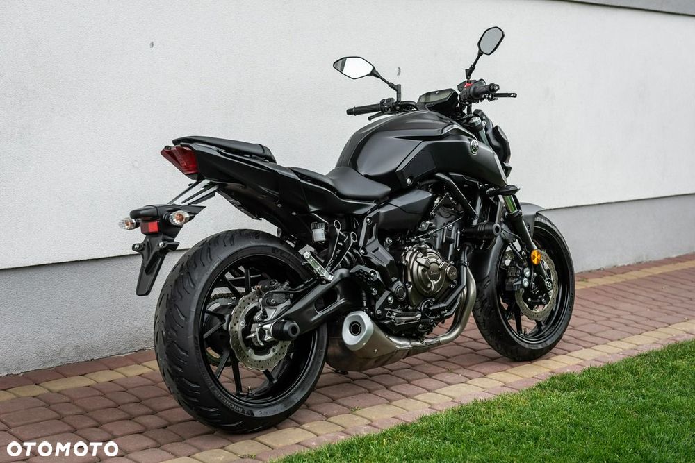 Yamaha MT - 7