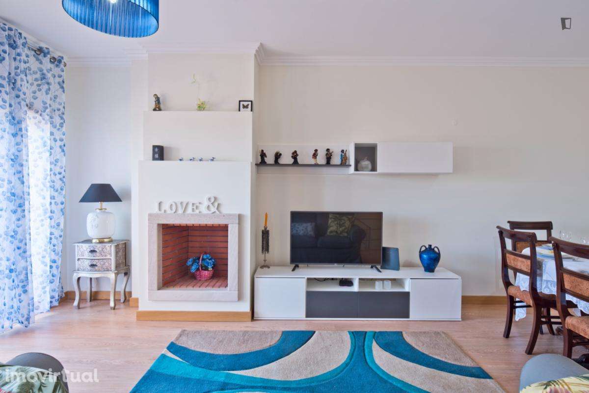 Apartamento com 4 quartos - localizado em Setubal - Grande imagem: 3/58