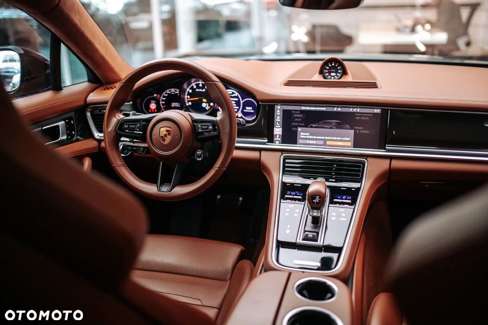 Porsche Panamera Turbo S Sport Turismo - 15