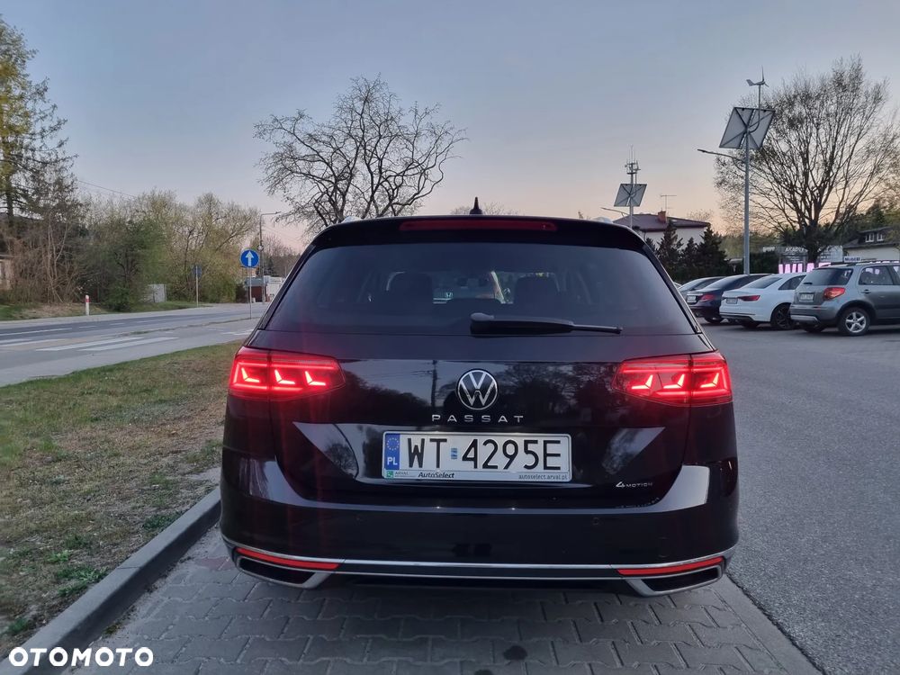 Volkswagen Passat Variant 2.0 TDI 4Mot Elegance DSG - 33