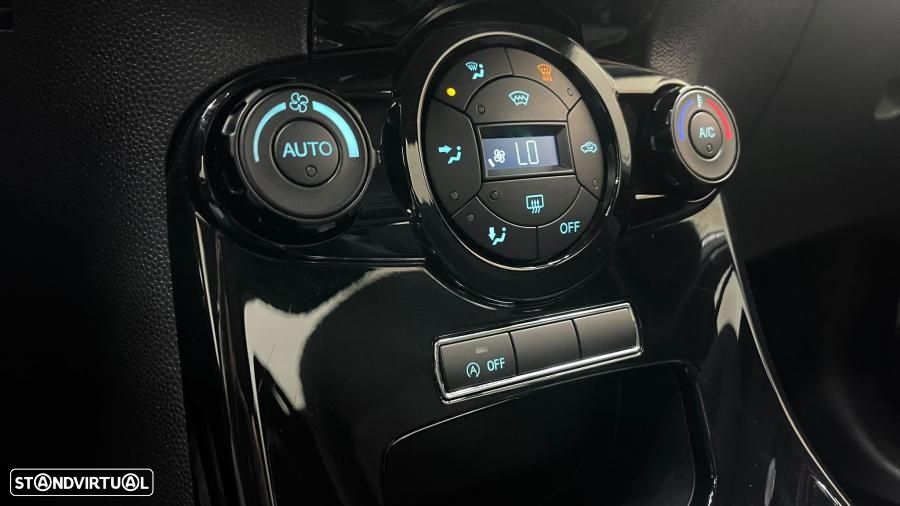 Ford Fiesta 1.5 TDCi Titanium - 16