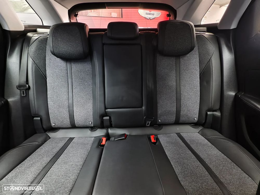 Peugeot 3008 1.6 BlueHDi Allure EAT6 J18 - 13