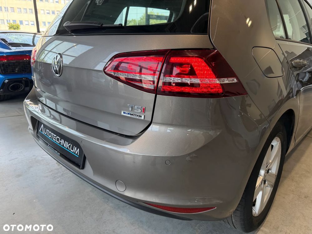 Volkswagen Golf 1.4 TSI BMT Comfortline - 24