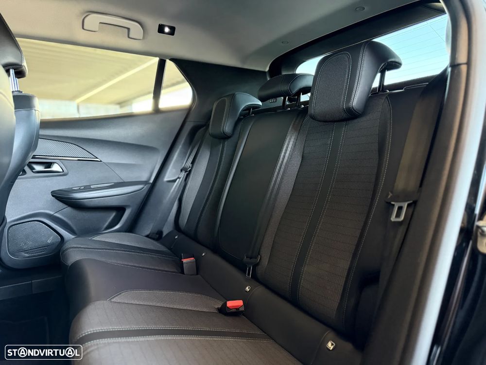 Peugeot 2008 BlueHDi 110 Allure - 31